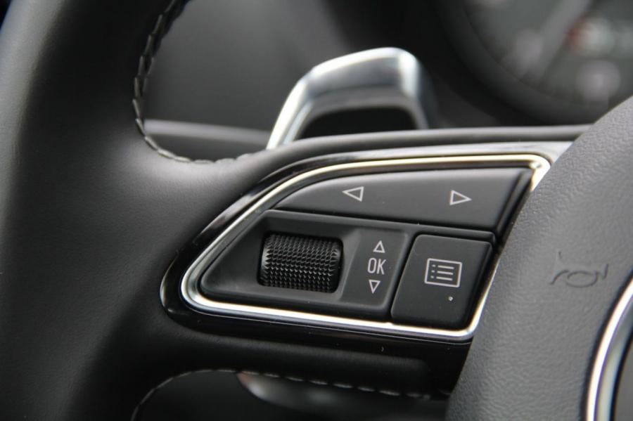 Детали интерьера Audi S3 (8V) 2013 года  (WW) (фото 64 из 101)